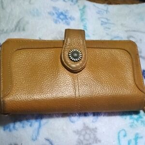 Elegant Tan Leather Women's Wallet